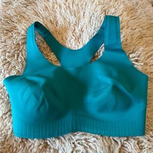 Lululemon Go Further Bra
